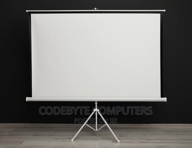 Tripod Projector Screen 200 X 200 - main view