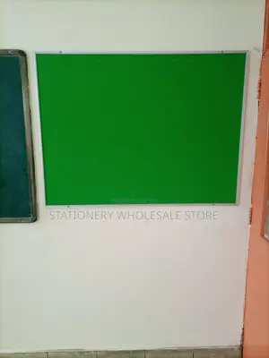 Noticeboard 92cm by 122cm Dry Erase Pinboard