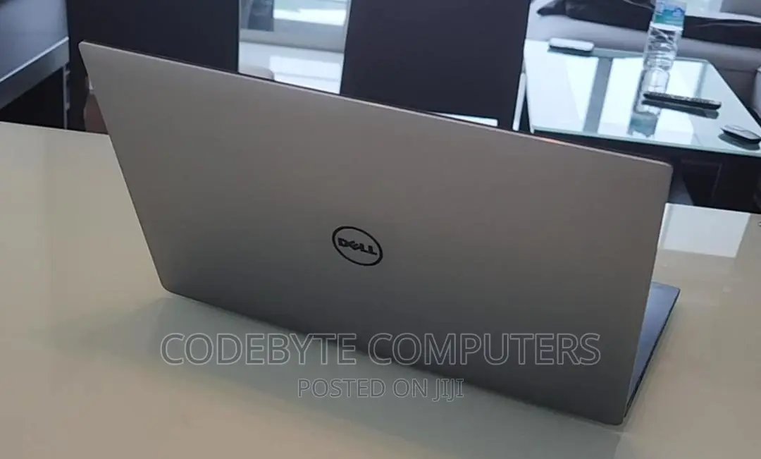 Laptop Dell Precision 5510 32GB Intel Xeon SSD 512GB