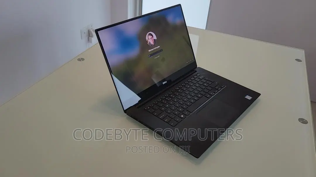 Laptop Dell Precision 5510 32GB Intel Xeon SSD 512GB
