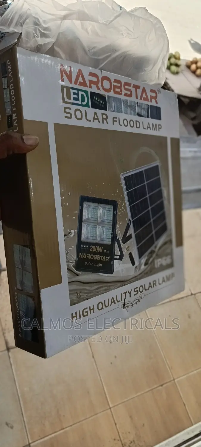 200 Watts Solar Flood Light
