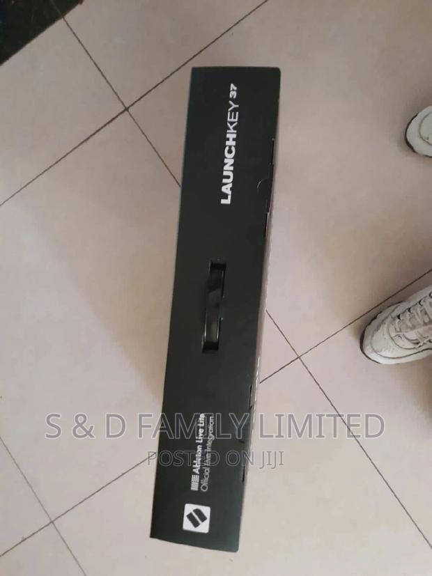 Novation Launchkey 37 Keys - main view