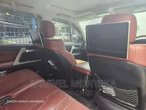 Toyota Land Cruiser 4.5 V8 DLX 2015 Black