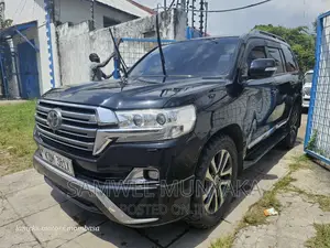 Toyota Land Cruiser 4.5 V8 DLX 2015 Black