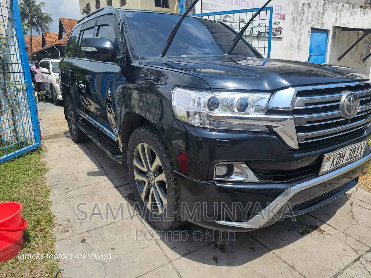 Toyota Land Cruiser 4.5 V8 DLX 2015 Black