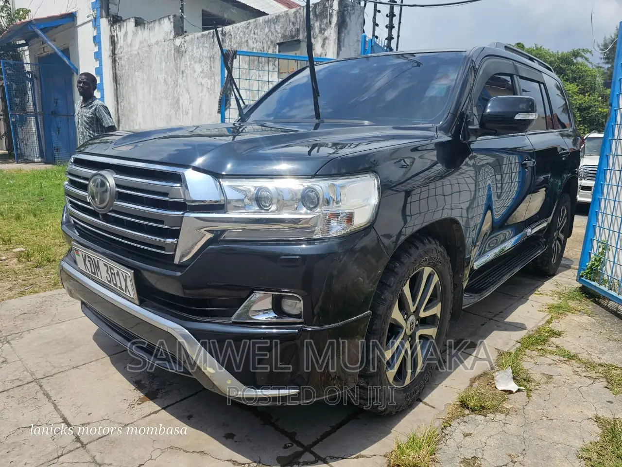 Toyota Land Cruiser 4.5 V8 DLX 2015 Black
