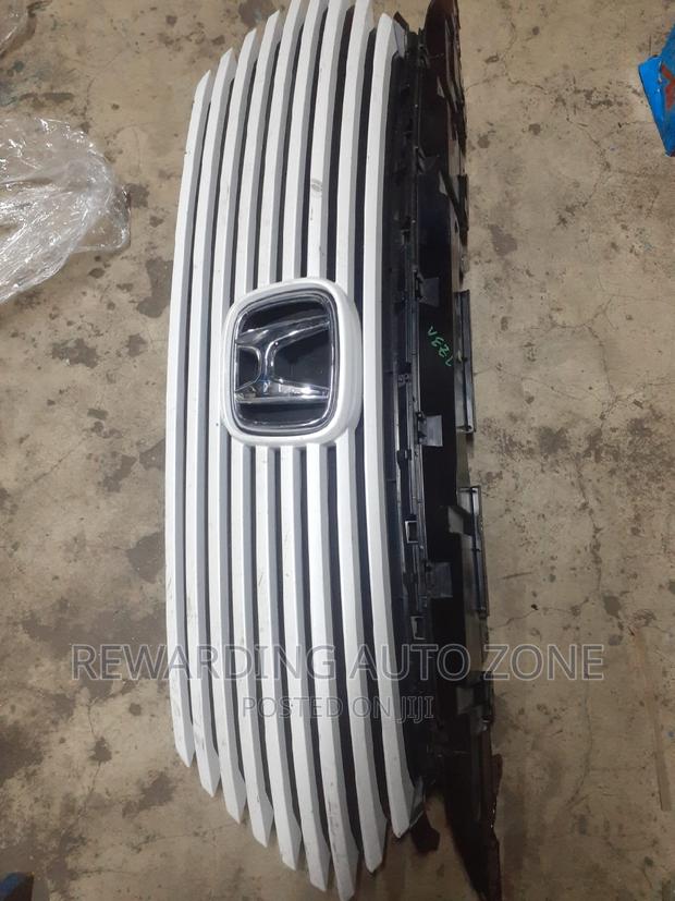 Honda Vezel 2020 Grille. - main view