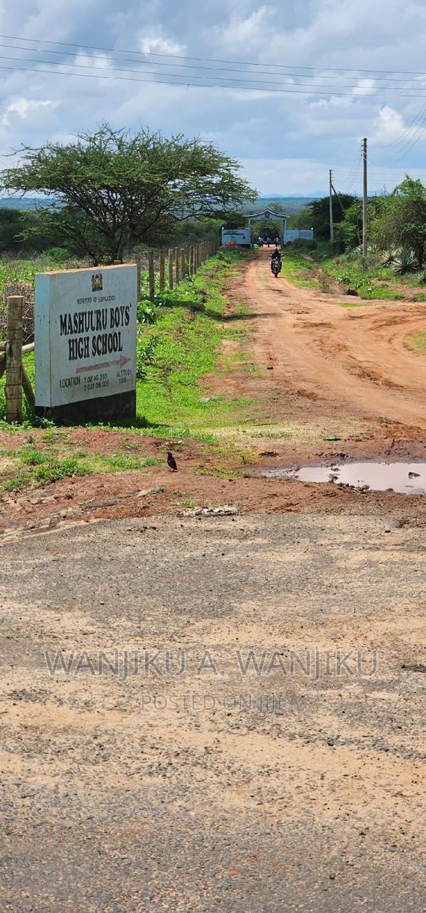Mashuuru Land for Sale - thumbnail 3