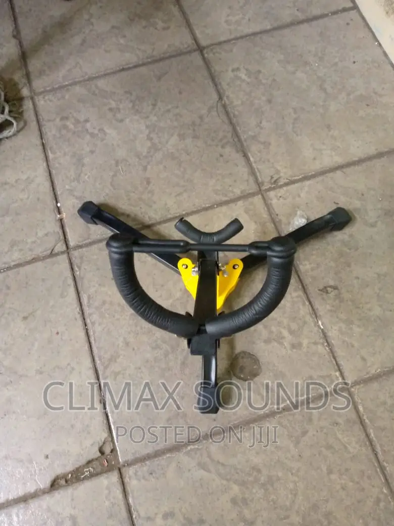 Saxophone Stand