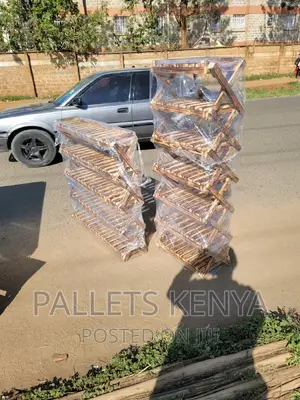 Pallet Shoe Rack- Strong and Stable Shoe Organizer. (#AT17)