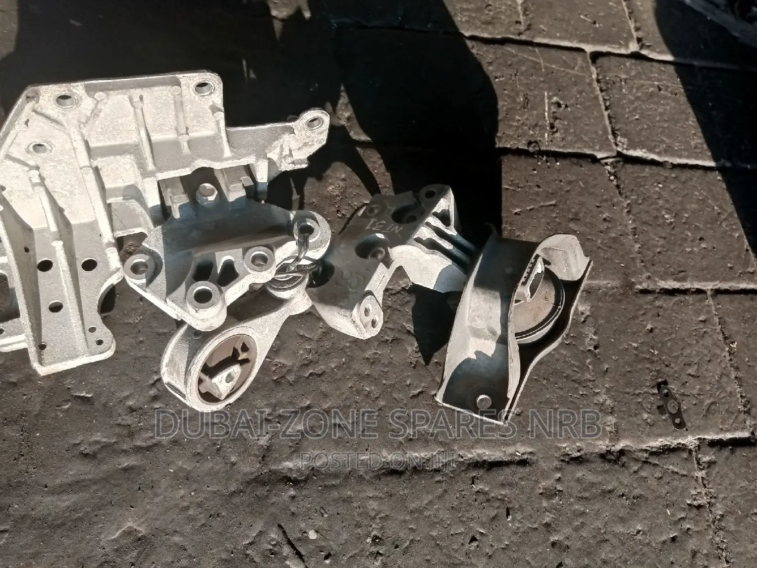 X-Trail, Dualis, Murano Nt31, Nt32 Engine Gearbox Mounts.