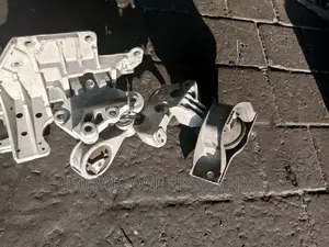 X-Trail, Dualis, Murano Nt31, Nt32 Engine Gearbox Mounts.