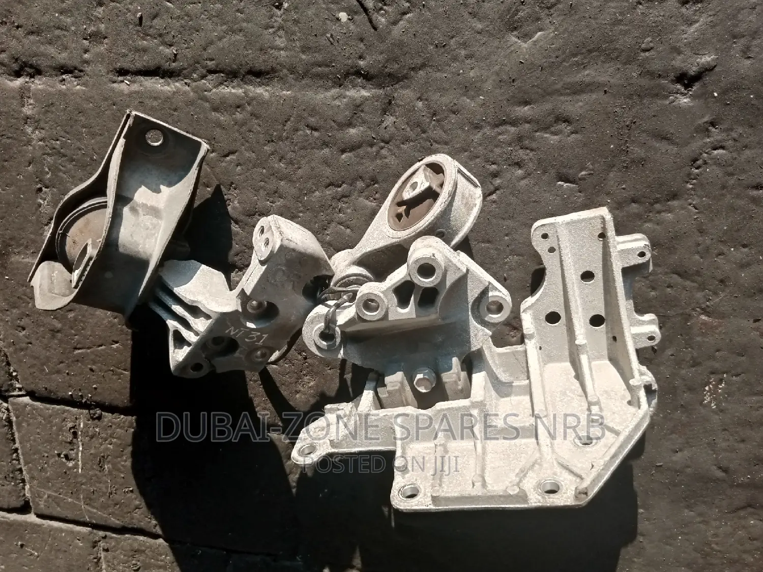 X-Trail, Dualis, Murano Nt31, Nt32 Engine Gearbox Mounts.
