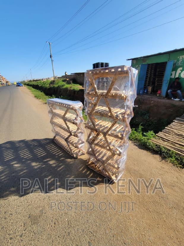 Pallet Shoe Rack- Strong and Stable Shoe Organizer. (#AT27)