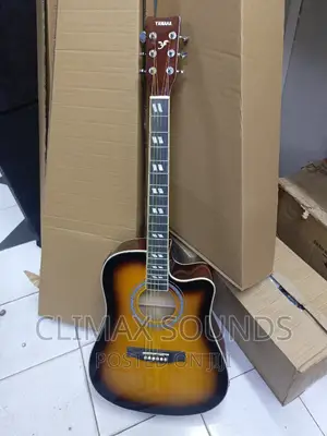 Semi Acoustic Yamaha 41inch"