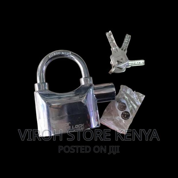Alarm Padlock Siren Lock + Extras Batteries