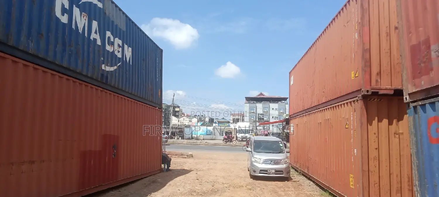 Shipping Containers Plug