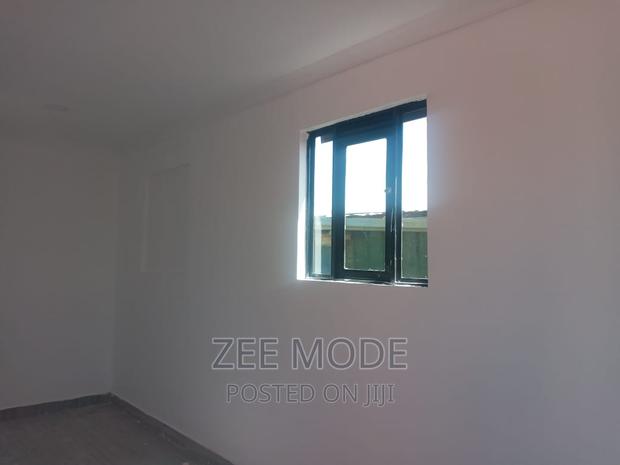 40ft Shipping Container Office Two Rooms - thumbnail 5