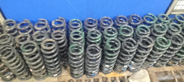 Toyota Hilux Heavy Duty Coil Springs Ground Clearance 