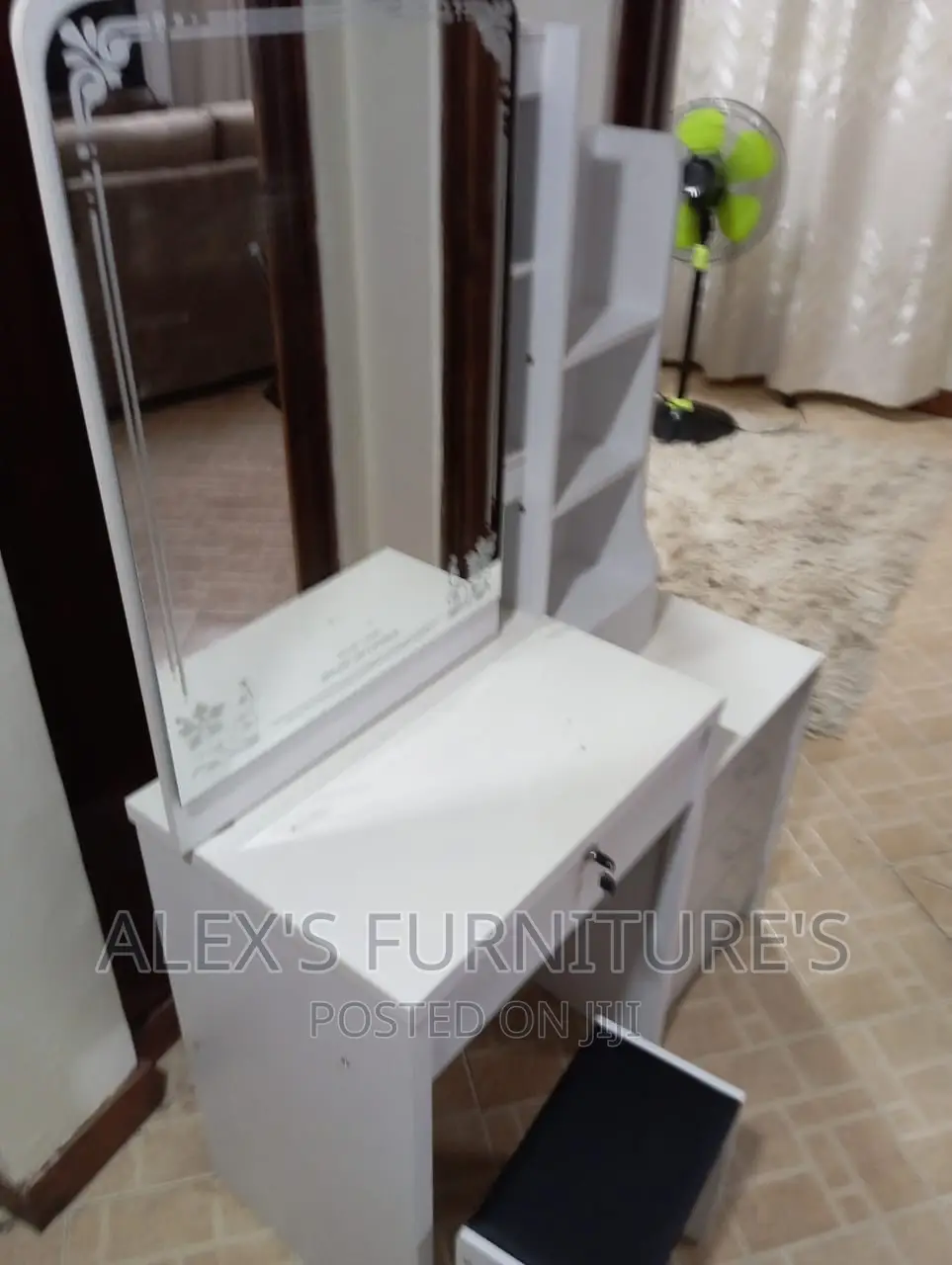 Durable Dressing Table Durable Dressing Table Durable
