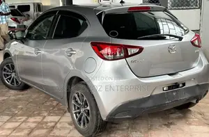 Mazda Demio 2015 Silver
