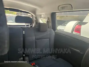 Toyota Sienta 1.5 Hybrid FWD (6-seater) 2017 Gray