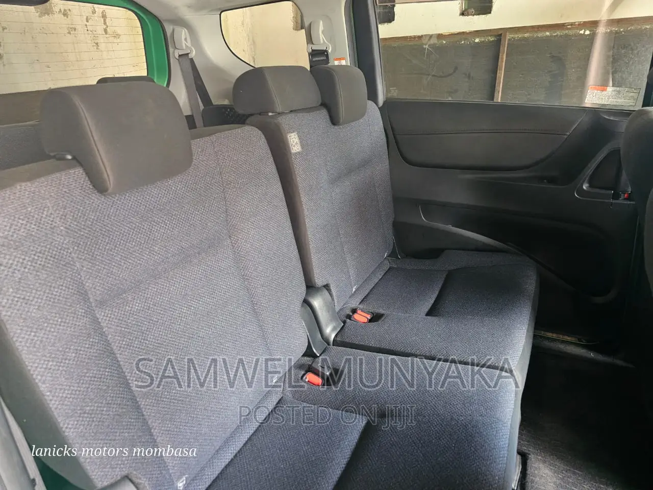 Toyota Sienta 1.5 Hybrid FWD (6-seater) 2017 Gray