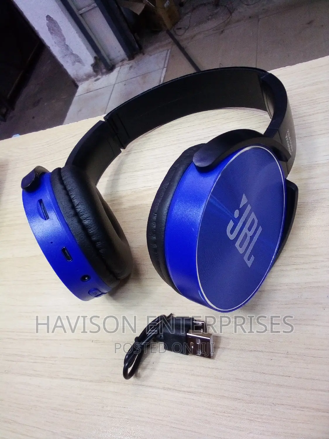 JBL Wireless Headphones