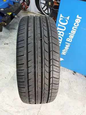 225/45r18 Blackhawk Tyre