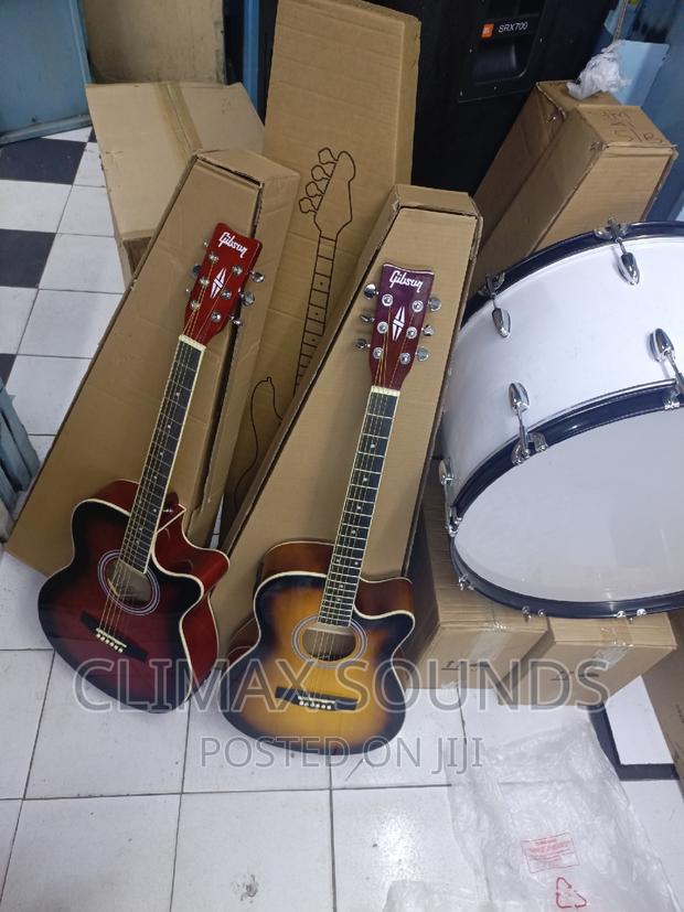 Semi Acoustic Gibsony 40" S