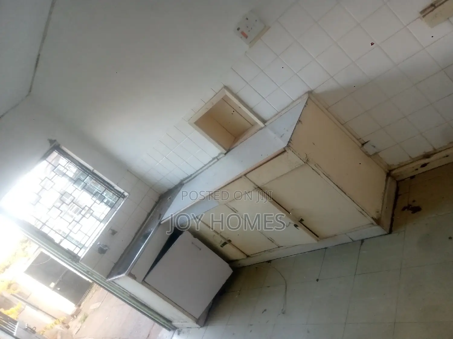 4bdrm Mansion in South B for rent