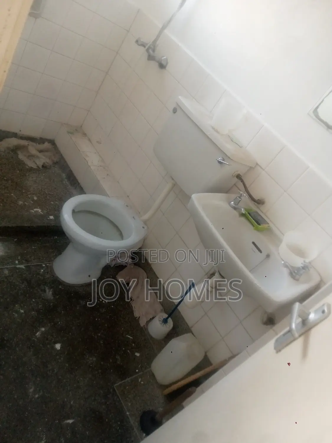 4bdrm Mansion in South B for rent