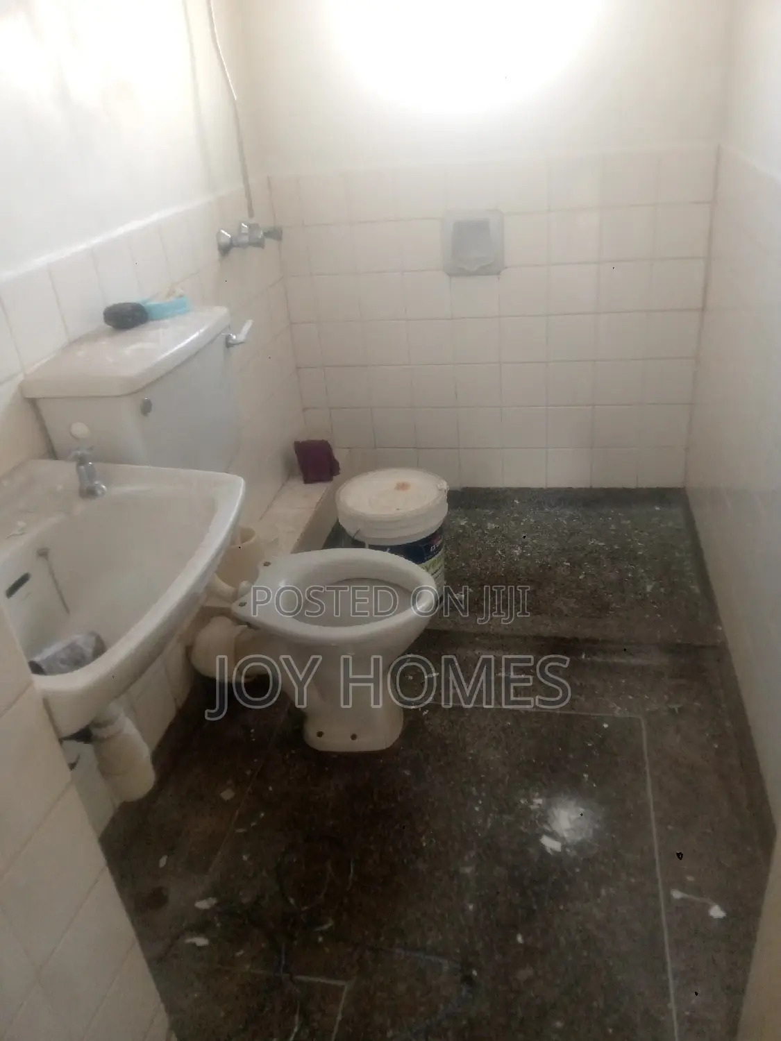 4bdrm Mansion in South B for rent