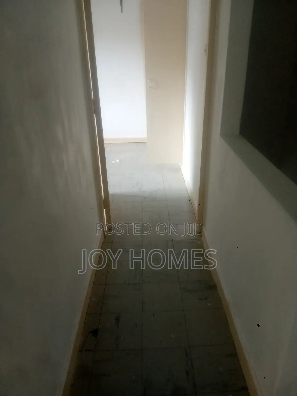4bdrm Mansion in South B for rent