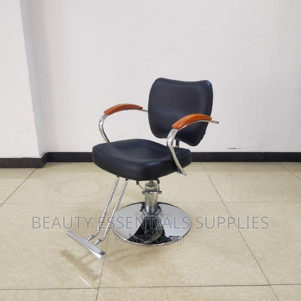 Salon Styling Chair/ Plaiting Chair - main view