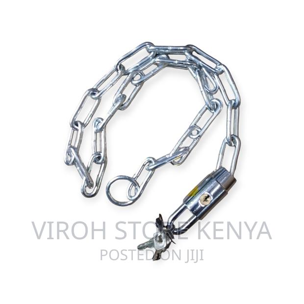 Gate Chain With Padlock - main view