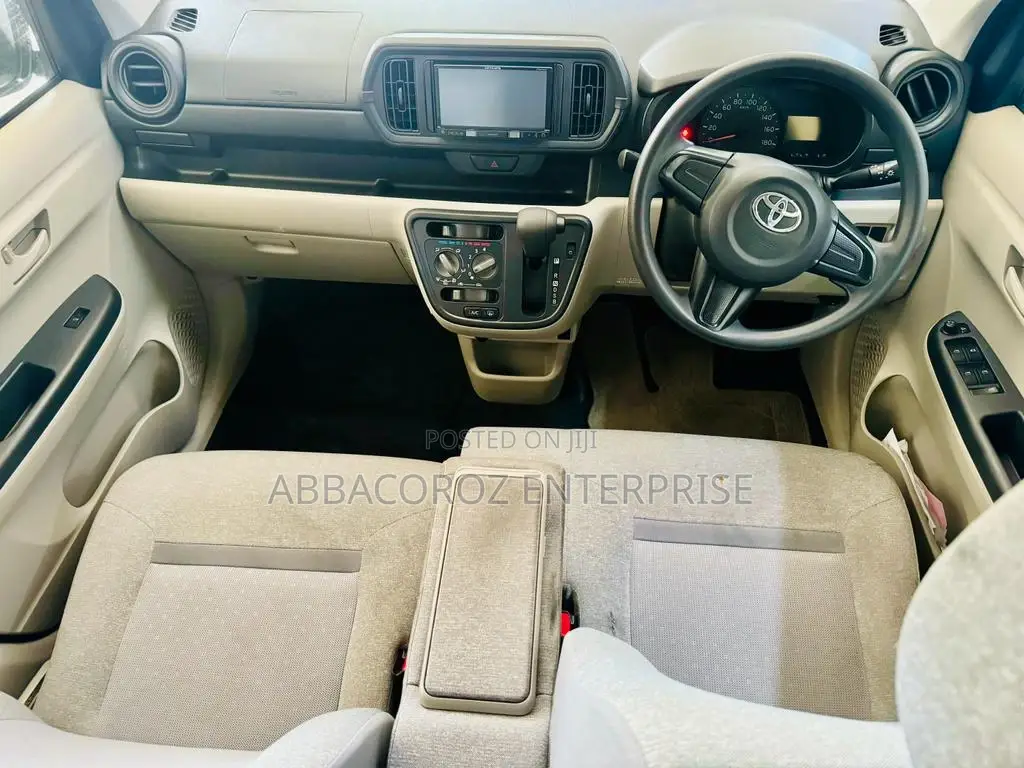 Toyota Passo 2016 Off white