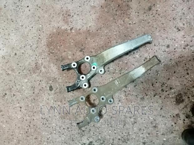 Toyota Mark X Front Hub Knuckle Arm - thumbnail 2