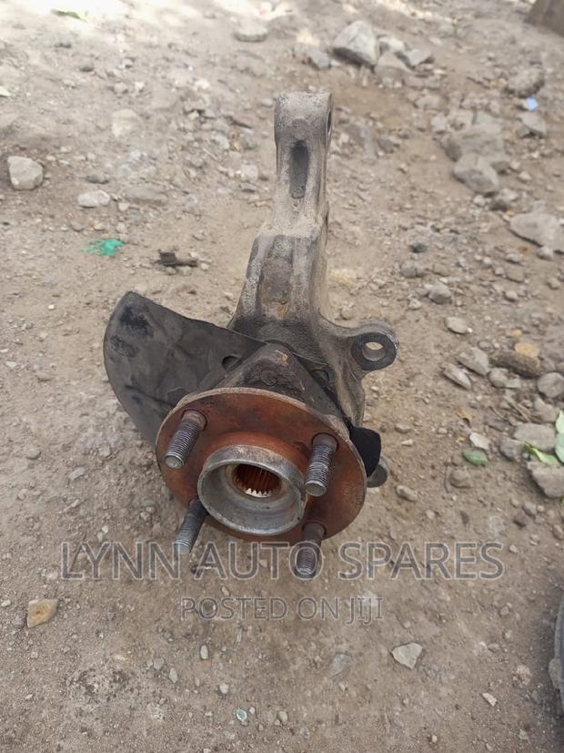NISSAN Wing Road AD Y11 Front Hub