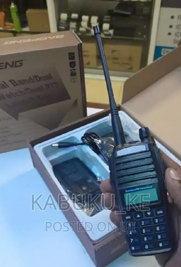Two Way Radio BAOFENG Walkie Talkie BAOFENG UV 82 UHF/VH