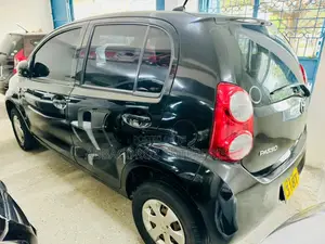 Toyota Passo 2013 Black