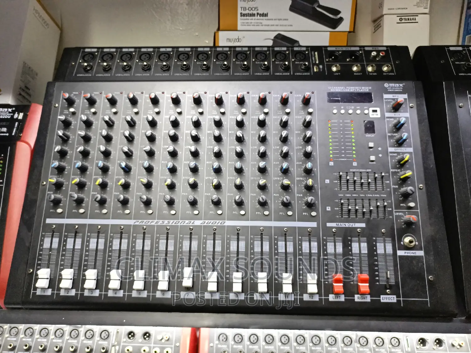 Powered Mixer 12 Channels, "