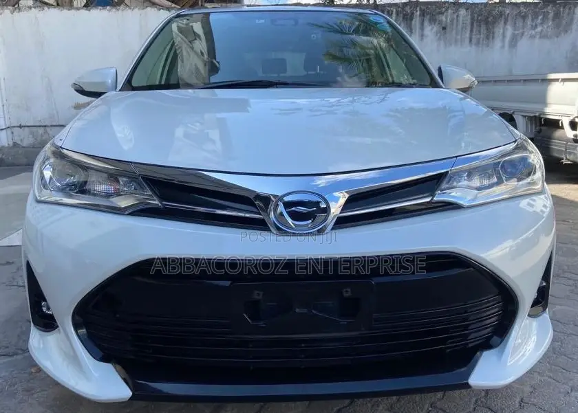 Toyota Corolla Fielder 2016 Gray