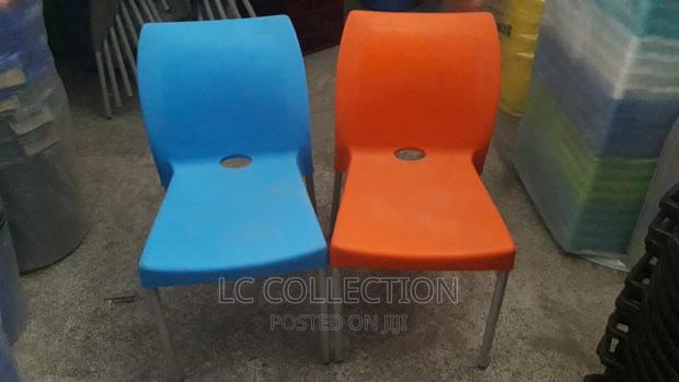 Armless Metallic Tubing Plastic Chair