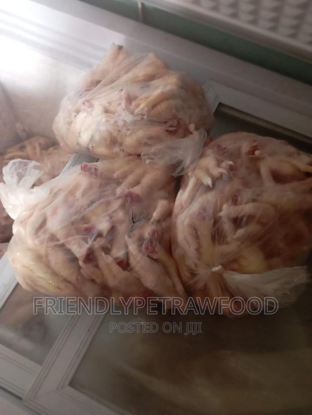 Fresh Chicken Feet - main view