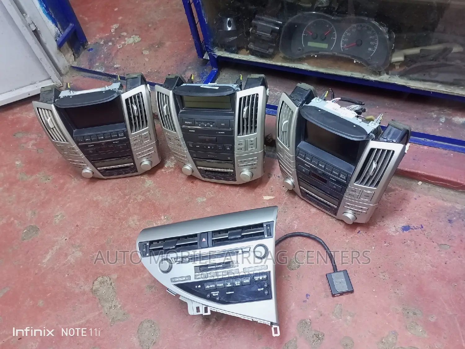 Lexus/Harrier Radio With AC Unit