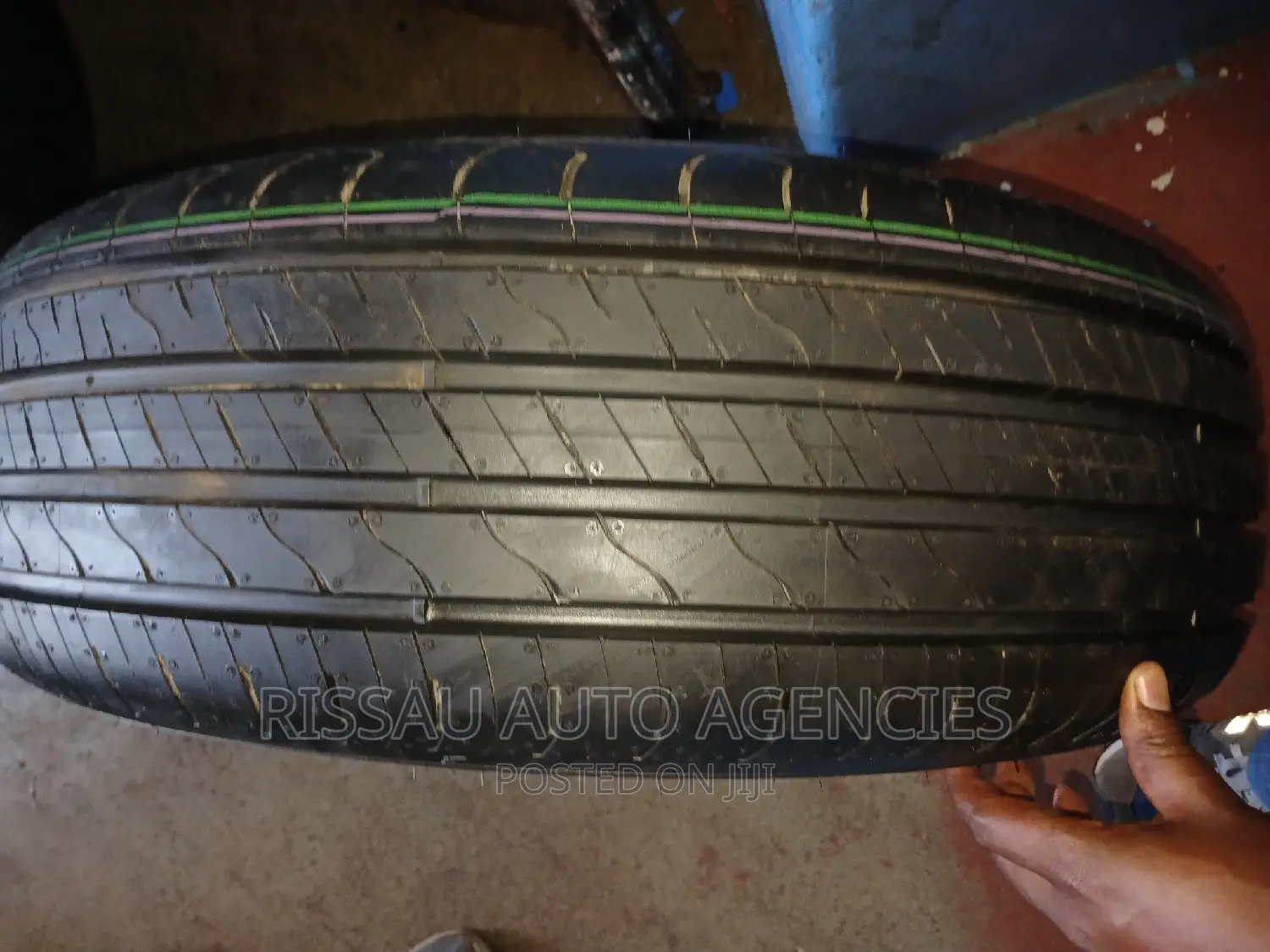 225/60 R 17 Good Year Tyres