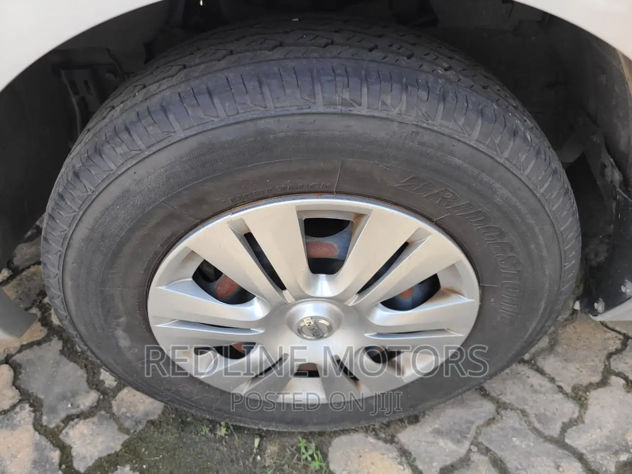 Nissan Caravan (Urvan) 2016 Silver
