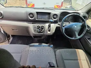 Nissan Caravan (Urvan) 2016 Silver