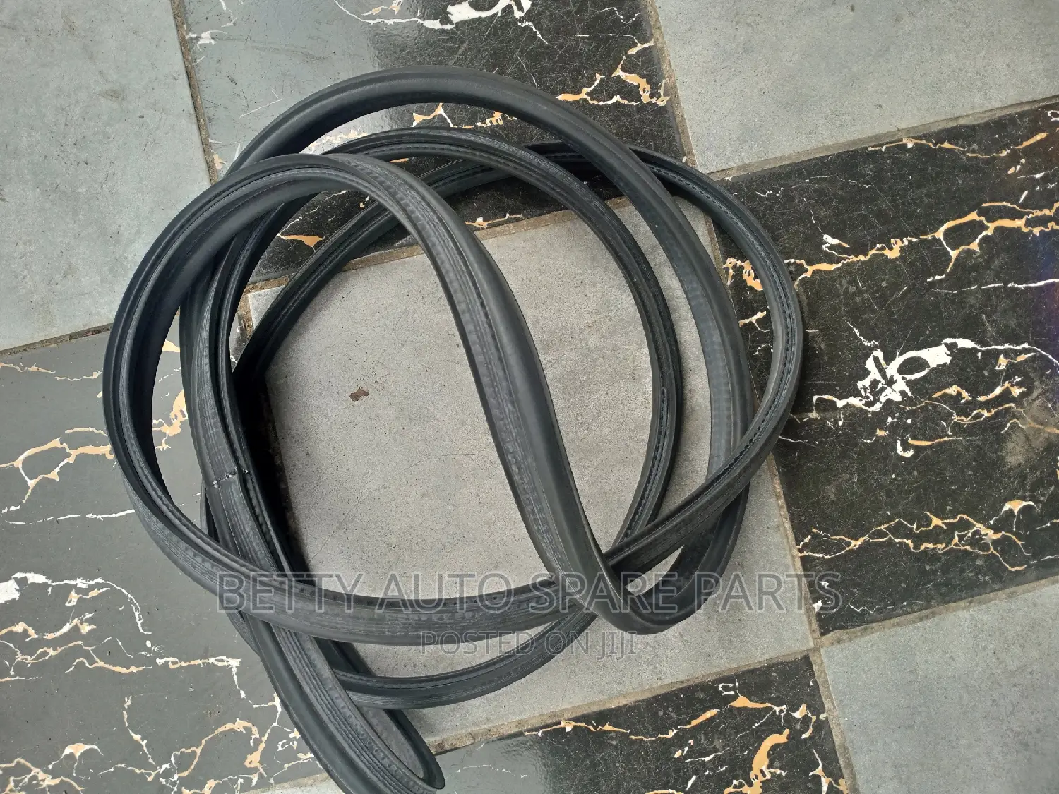 Mitsubishi Outlander Boot Rubber